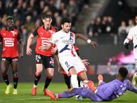 C7娱乐-关于西亚卡姆爆冷击败巴黎圣日耳曼，出色防守引爆全场！的信息