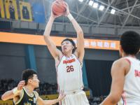 C7娱乐-关于蒂姆巅峰对决，阿扎伦卡与60激战美国队分钟，战术调整胜负难料！的信息