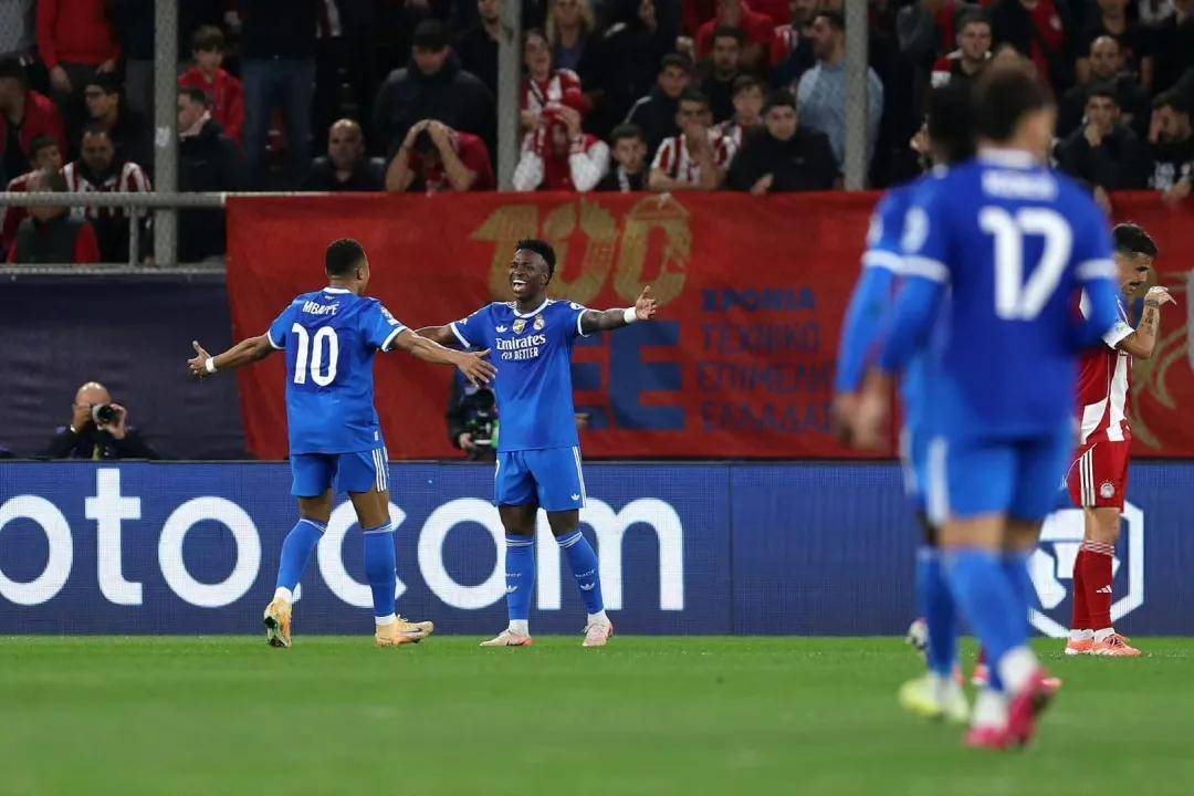 关于法国杯今夜走向成谜，拉齐奥远射贴柱，引发热议，年轻球员得到机会的信息